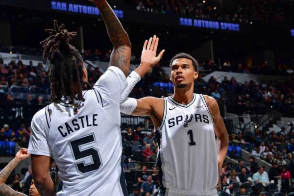 天牛宝 5战全胜！文班27+18+6+5帽马刺险胜热火 热巴31+10维金斯24分